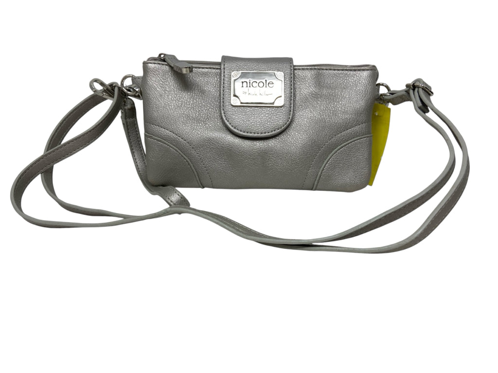 NICOLE MILLER Size medium PURSE W