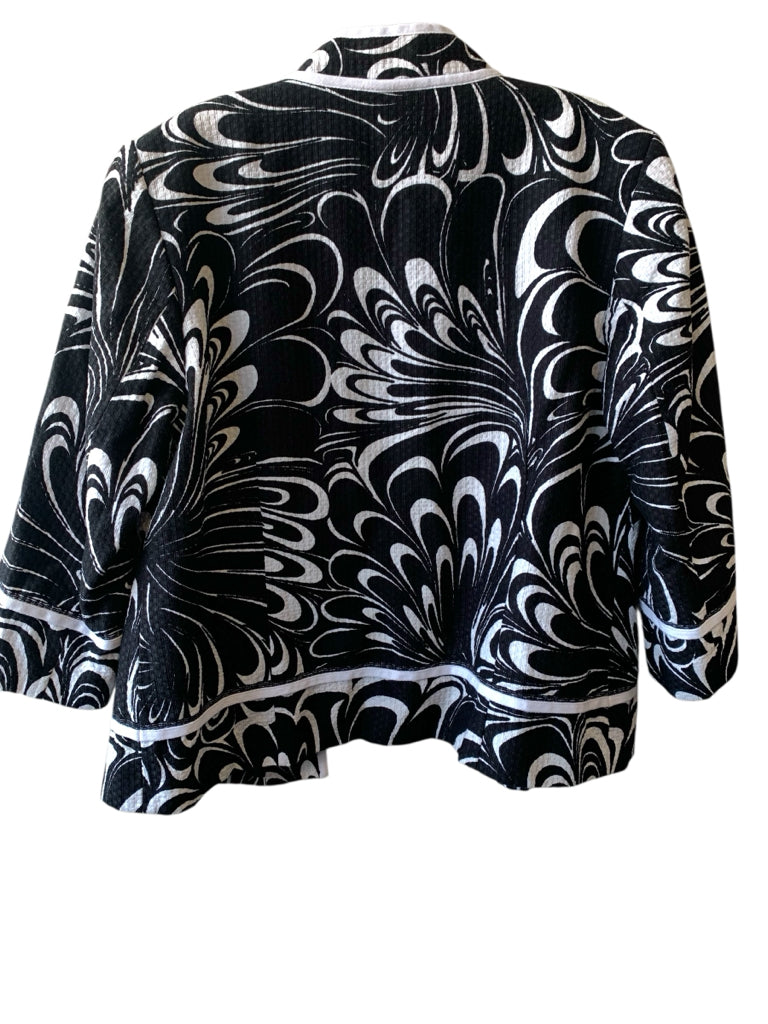 CHICO'S  large JACKET W