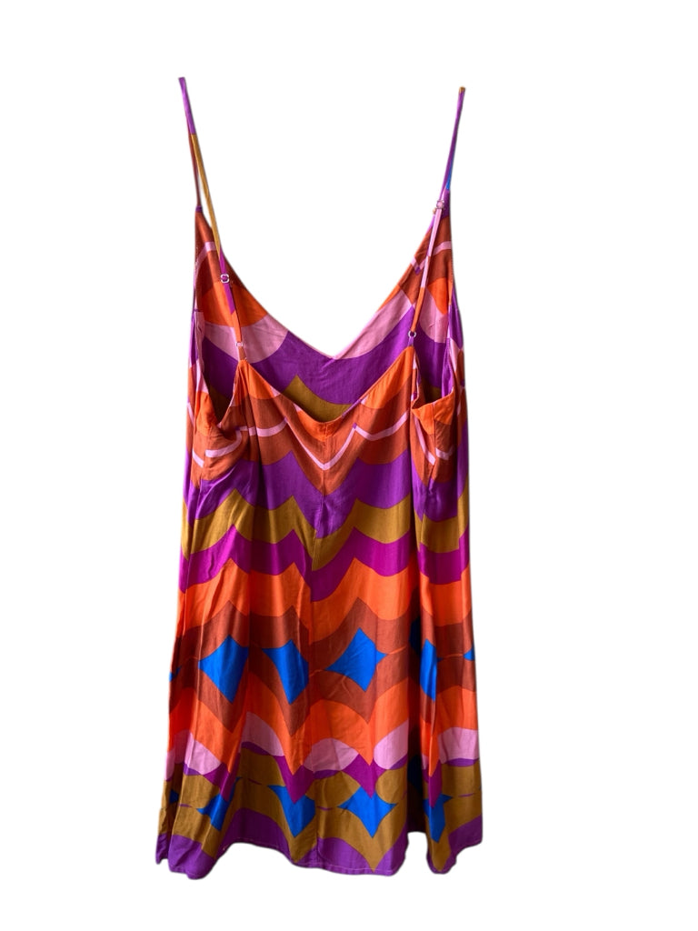 OLIVACEOUS Size large SUN DRS W