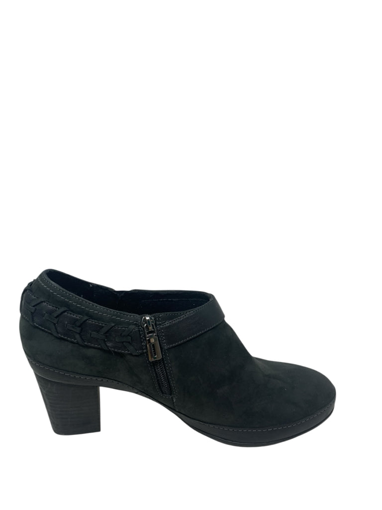 CLARKS  11 BOOTIE W
