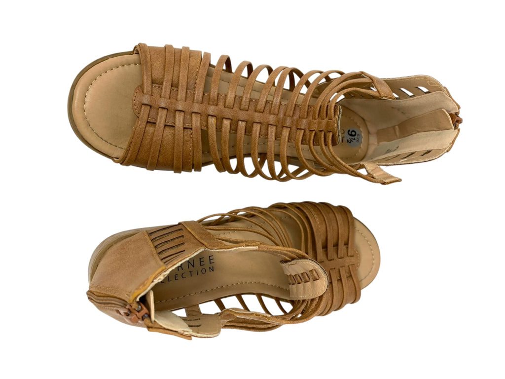 JOURNEE COLLECTION  9.5 SANDALS W
