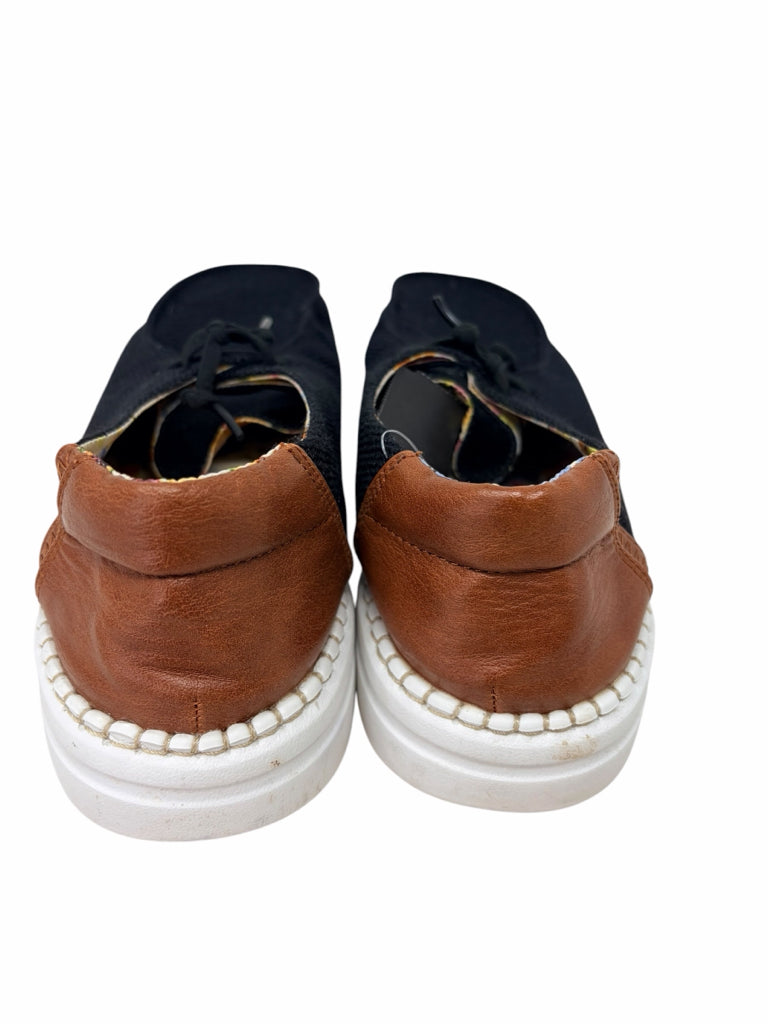 CORKY'S Size 8 SNEAKERS W