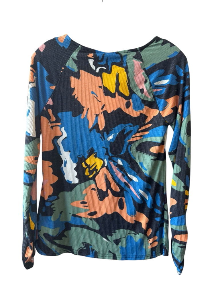 LULA ROE  medium TOP  W