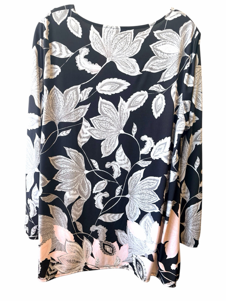 CHICO'S Size large TOP W