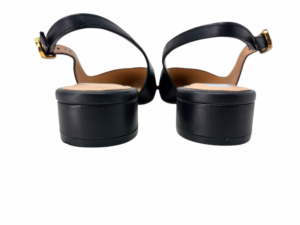 COLE HAAN Size 6 FLAT W