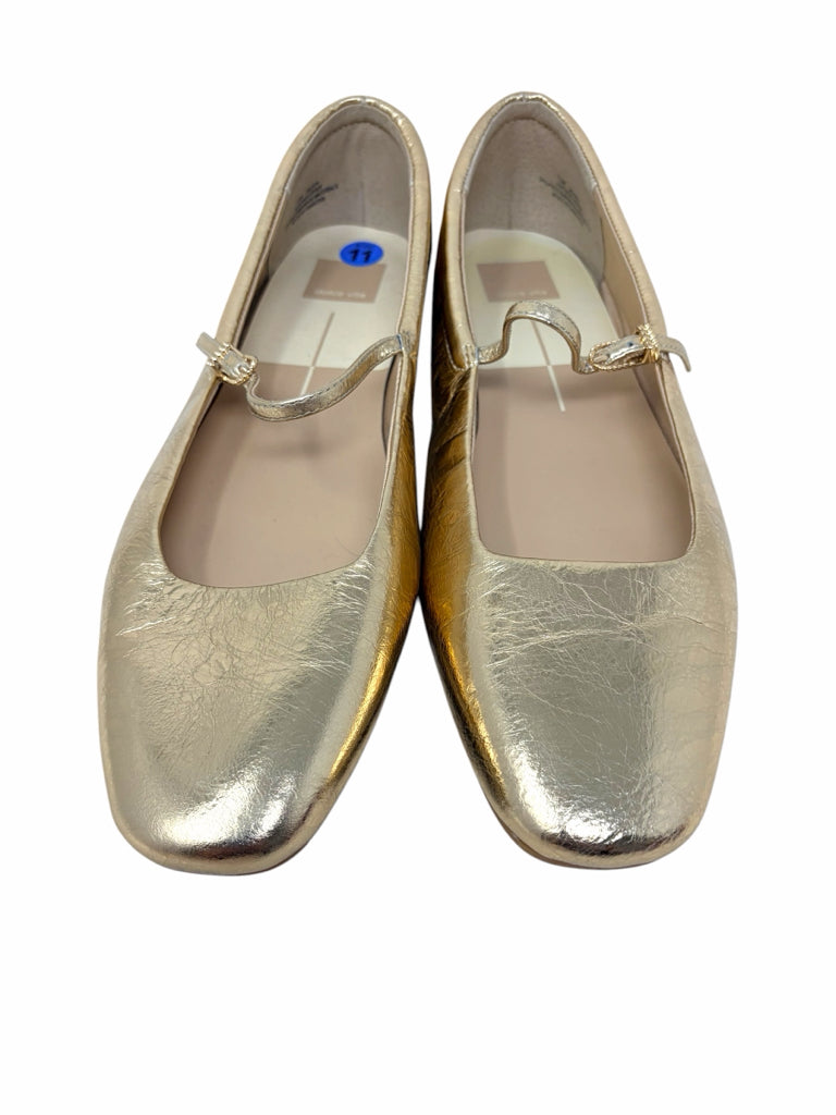DOLCE VITA Size 11 FLAT W