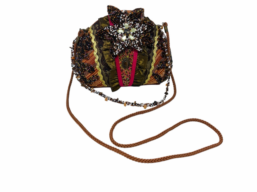 Size small CROSSBODY W