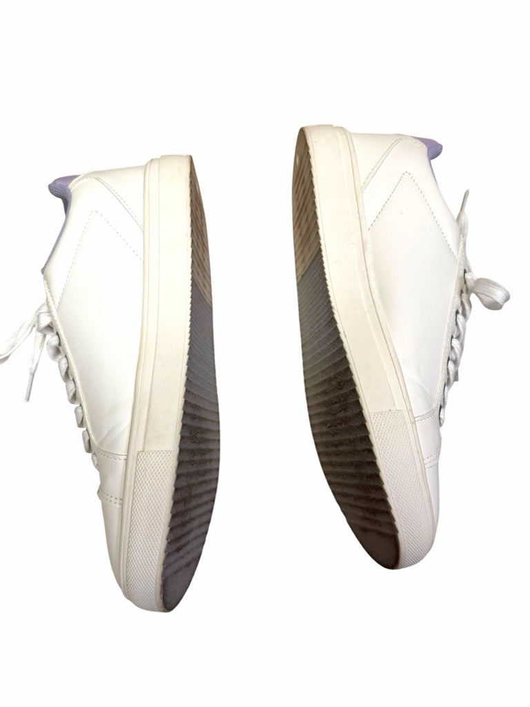 DISNEY Size 9 SNEAKERS W