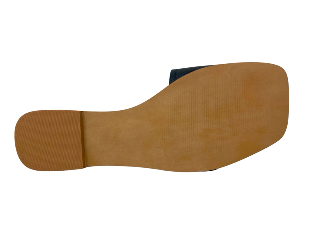 STEVE MADDEN Size 10 SLIDE W