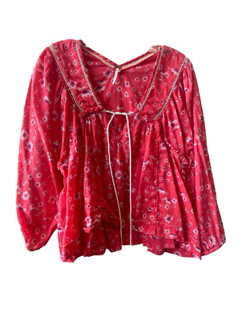 FREE PEOPLE Size small TOP  W