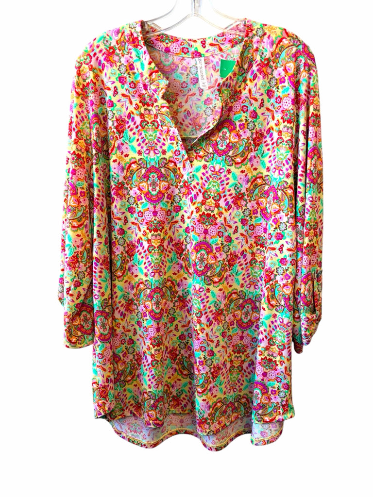 DEAR SCARLETT Size xL TOP  W