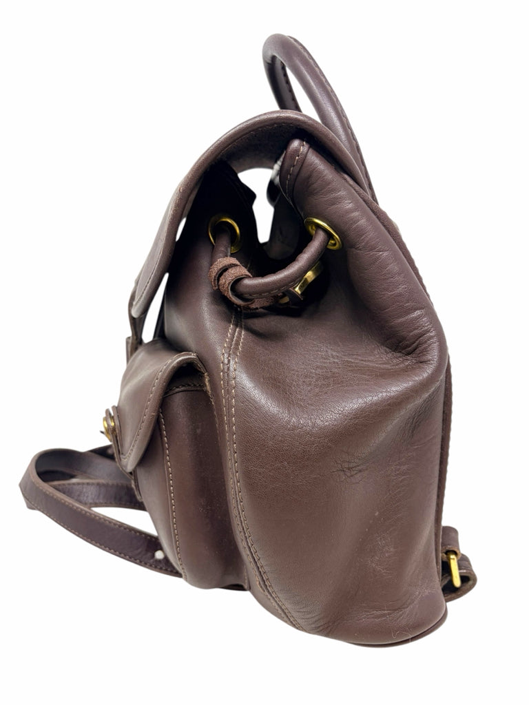DOONEY & BOURKE BACK PAC