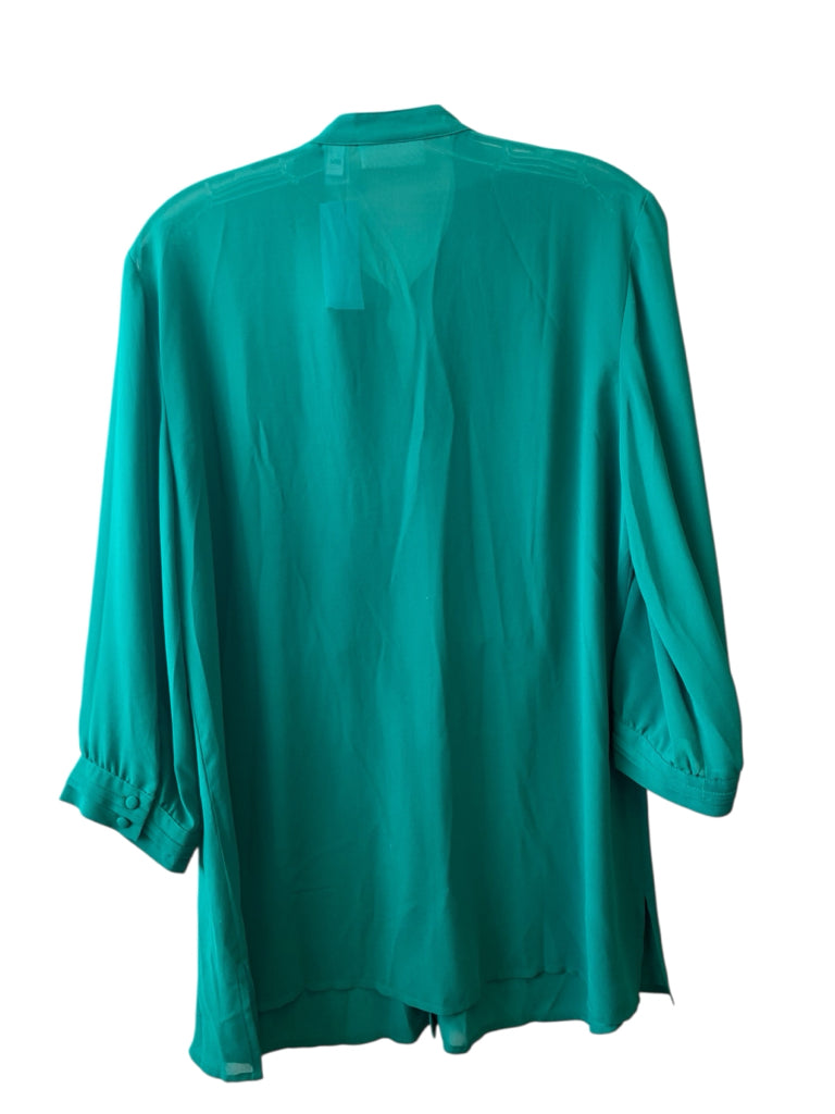 CHICO'S  medium TOP W