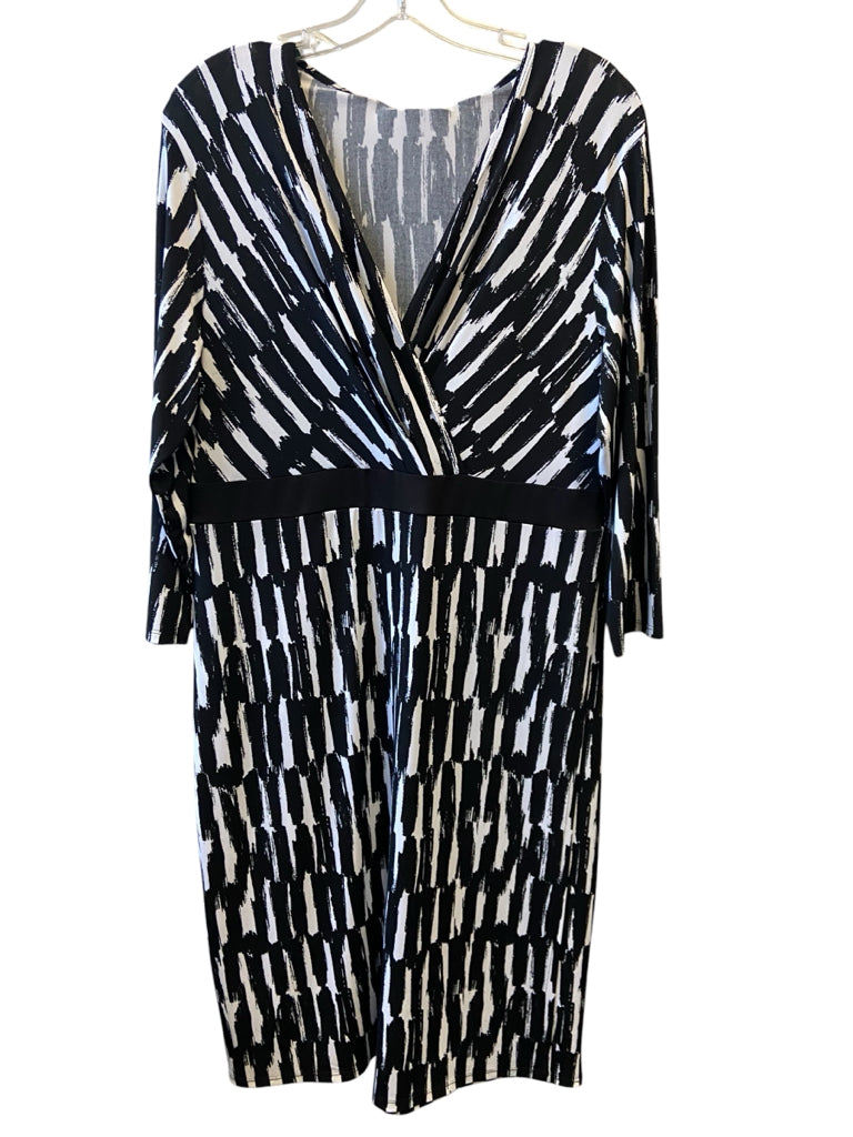 CHICO'S Size large DRESS W