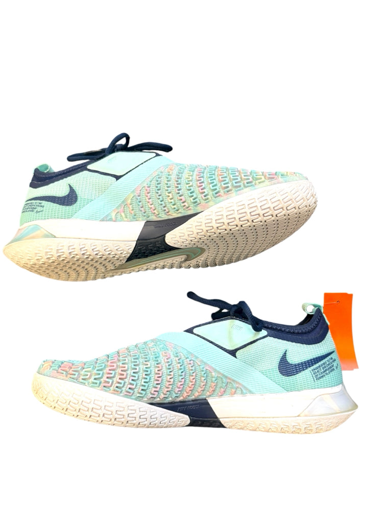 NIKE  10.5 SNEAKERS W