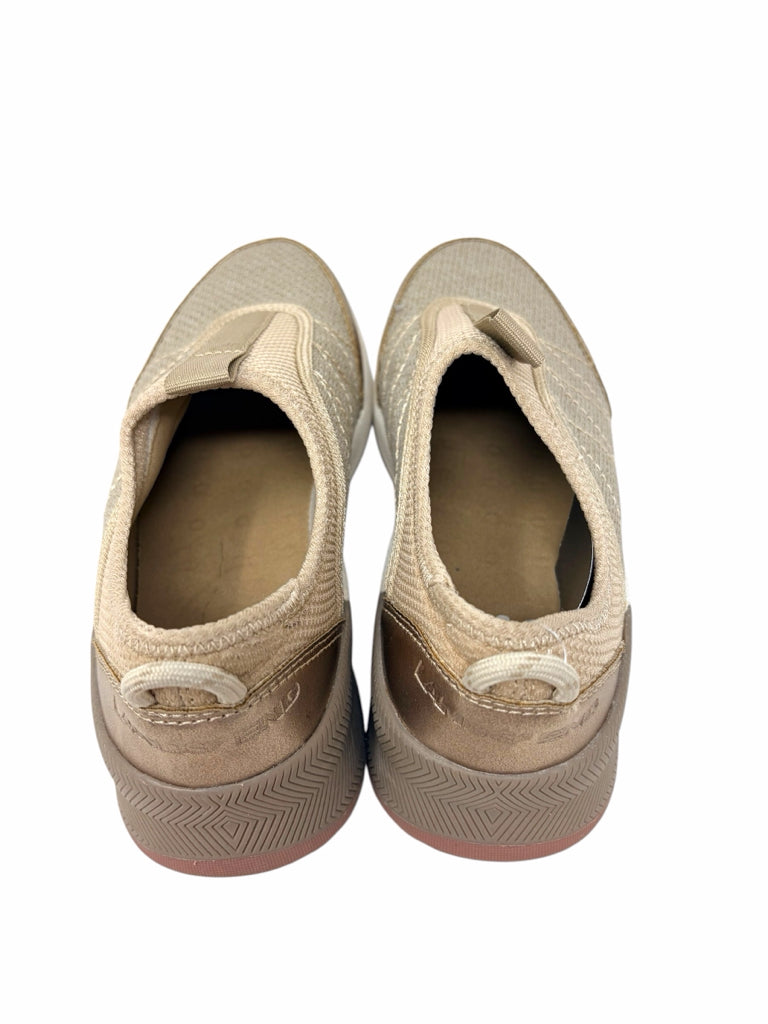 LAND'S END Size 6.5 SNEAKERS W