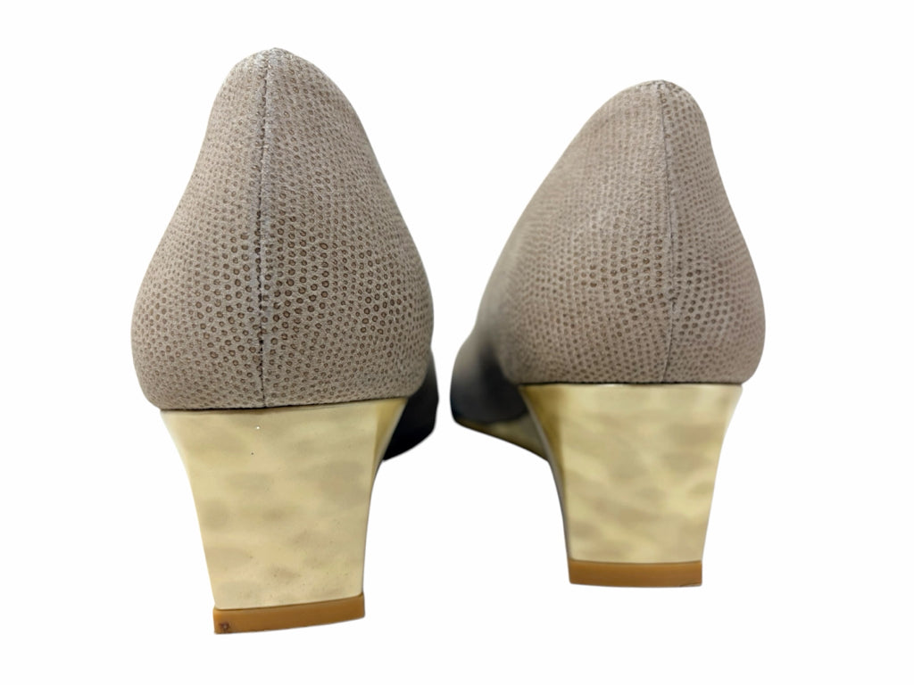 STUART WEITZMAN Size 10N WEDGE W