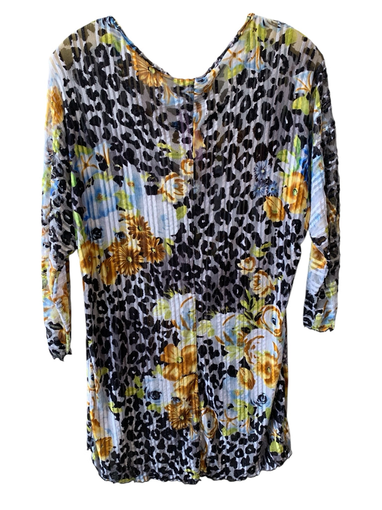 MIRROR IMAGE  large TOP  W