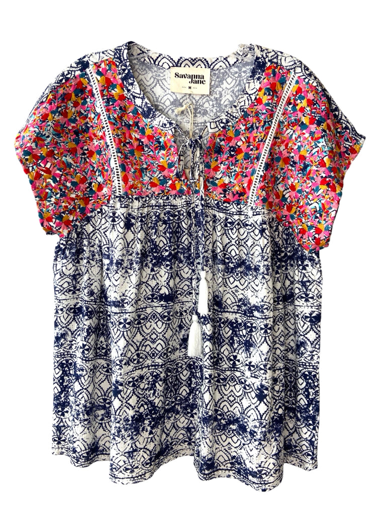 SAVANNA JANE Size medium TOP  W