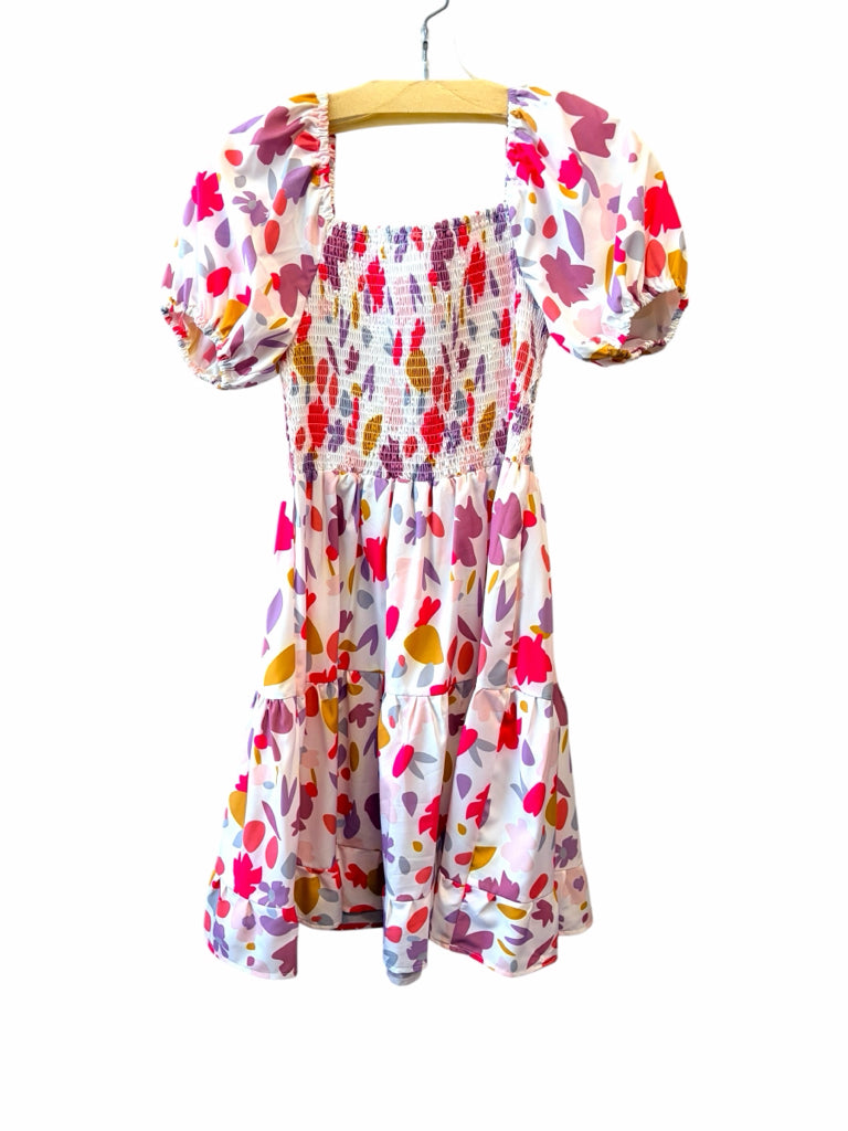 SUNDAY UP Size medium DRESS W