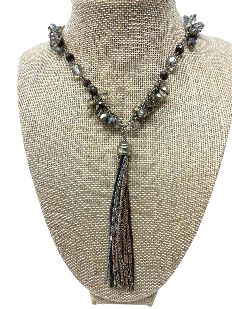 WHITE HOUSE BLACK MARKET Size OSFM NECKLACE W