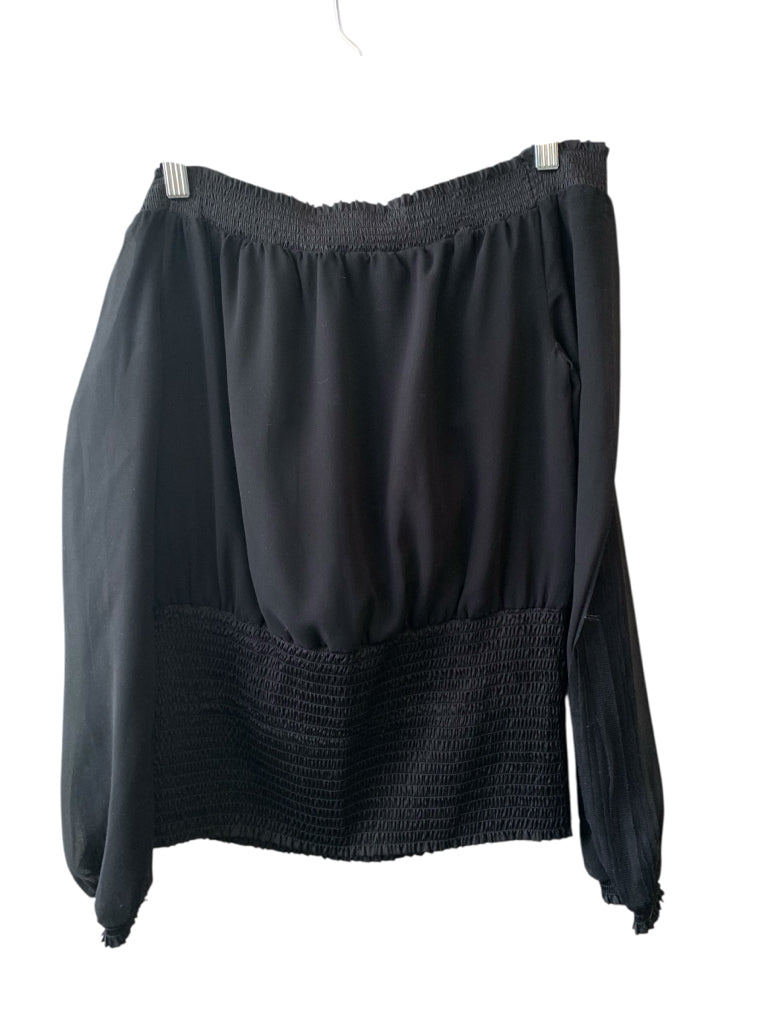 WHITE HOUSE BLACK MARKET  small TOP  W