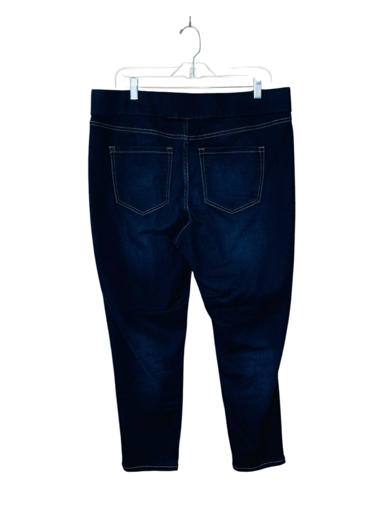 LANE BRYANT  16 JEANS W