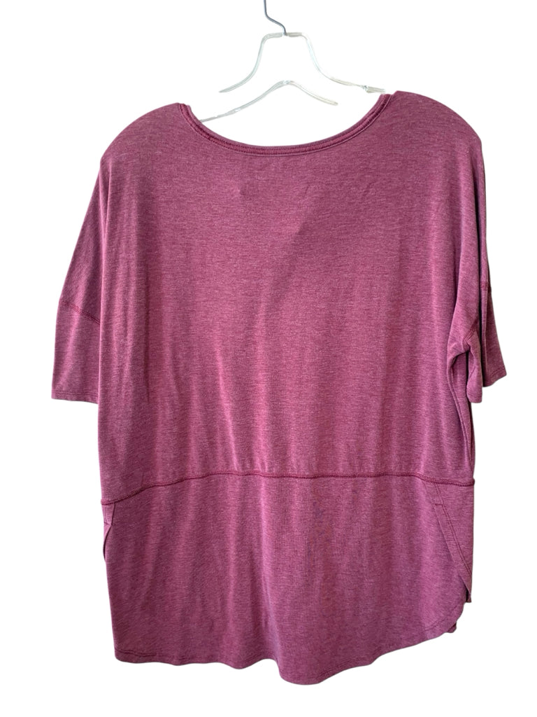 NORTH FACE  small TOP W