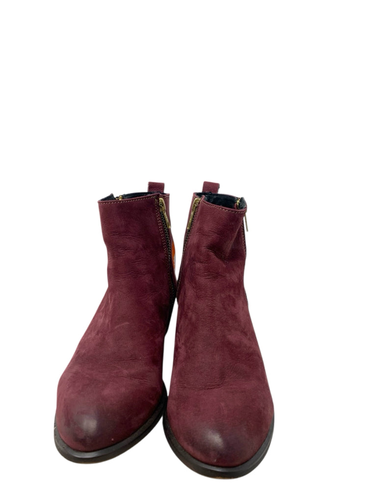 STEVE MADDEN  7.5 BOOTIE W