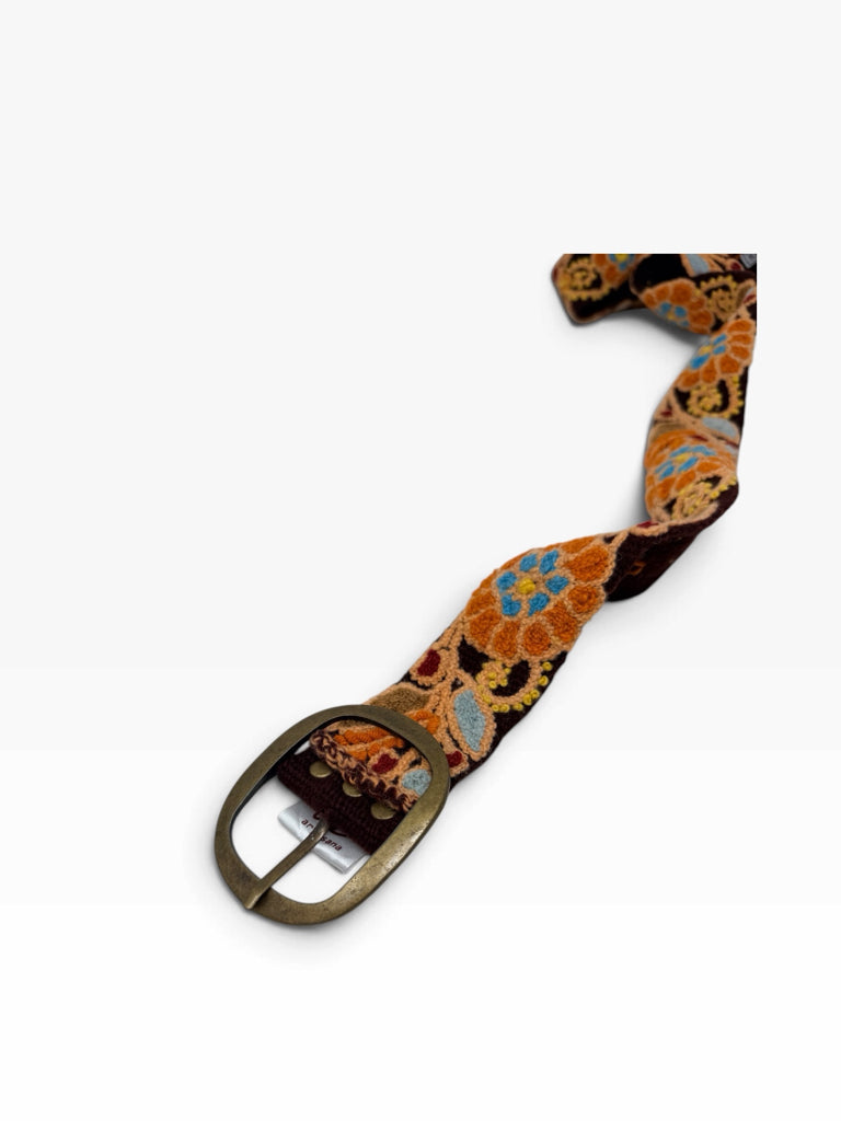 Size medium BELT W
