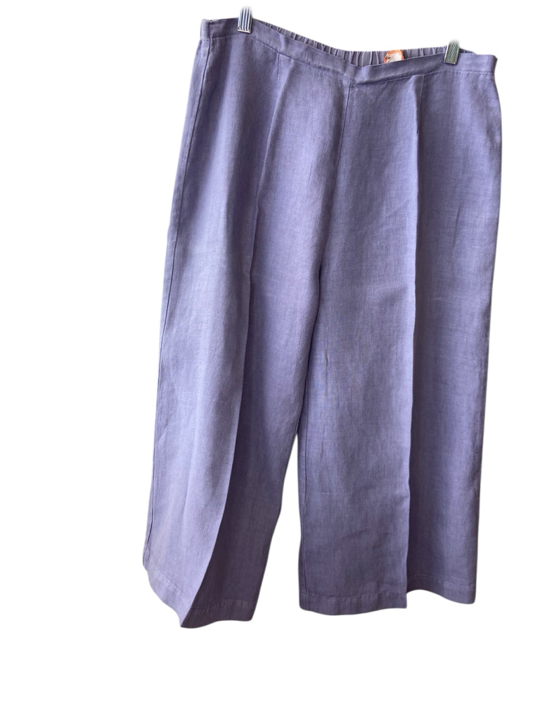 RUSS BERENS Size small CROP W