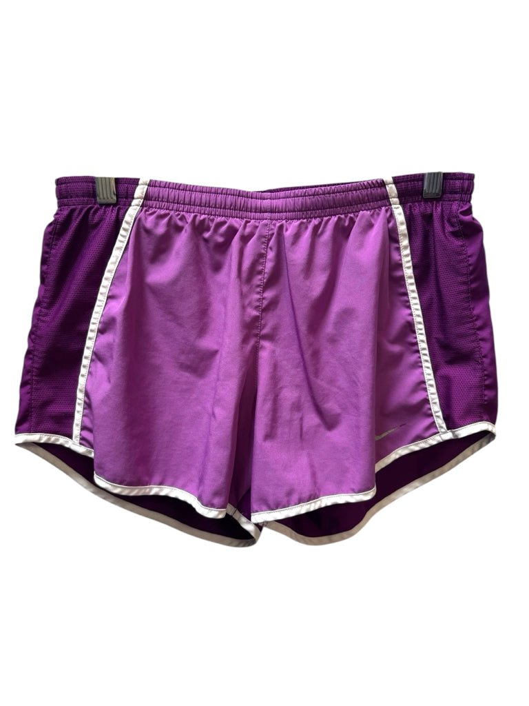 NIKE  medium GYM W