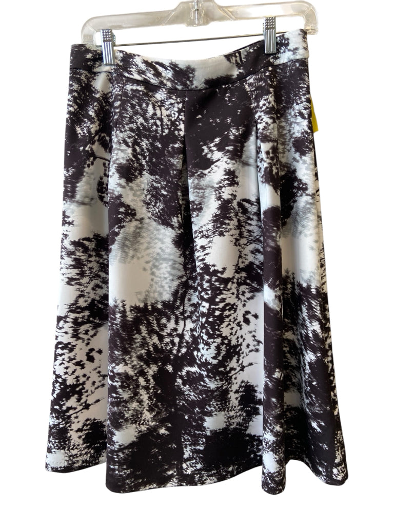INC Size 4 SKIRT W