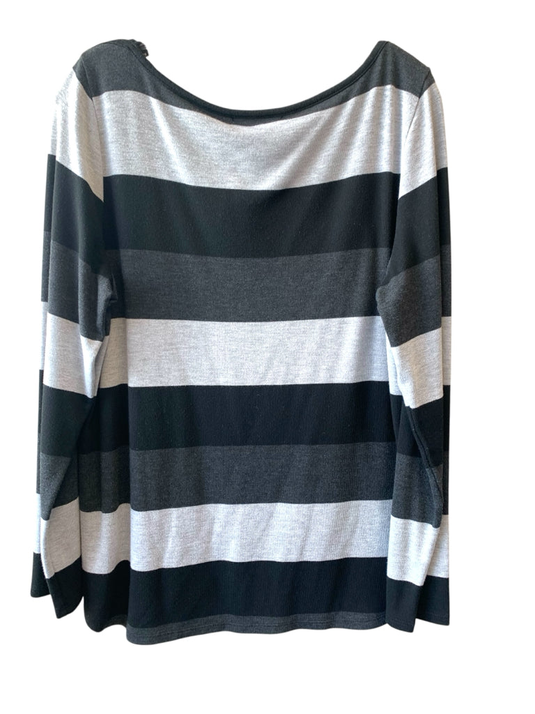 LIZ CLAIBORNE  xL TOP  W