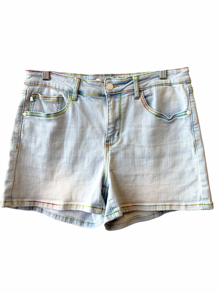 JUDY BLUE Size large SHORT W