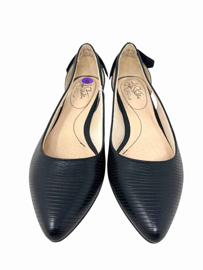LIFE STRIDE Size 8 FLAT W