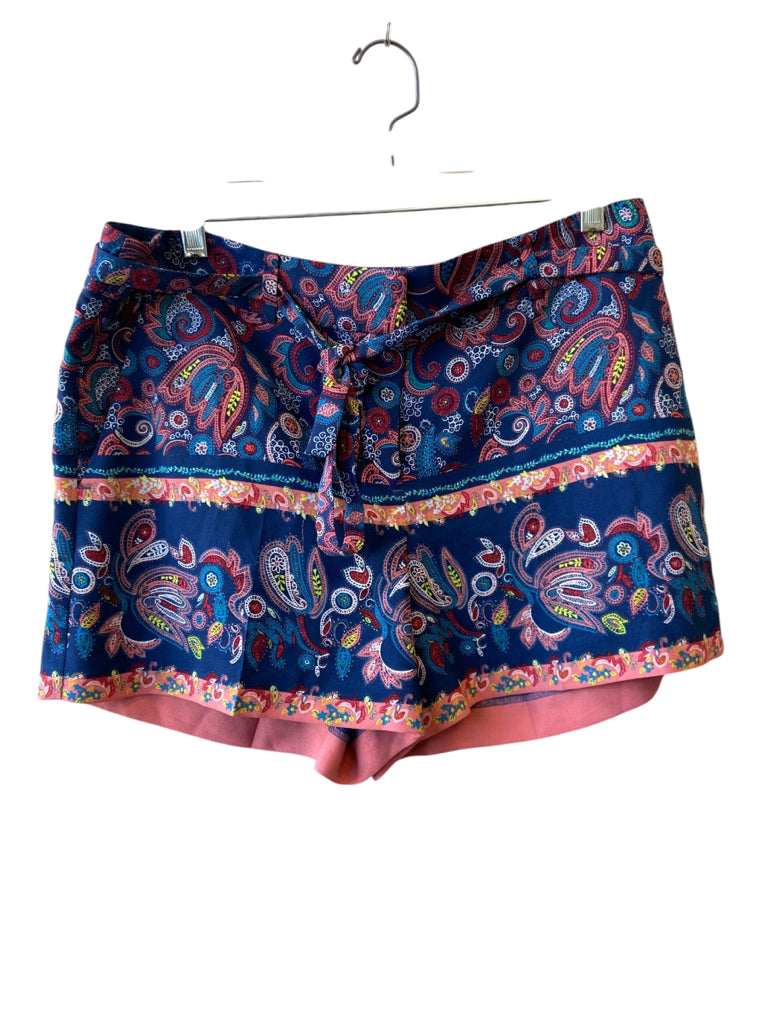 LOFT Size 8 SHORT W
