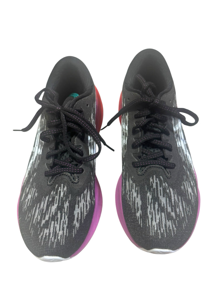 ASICS Size 7.5 SNEAKERS W