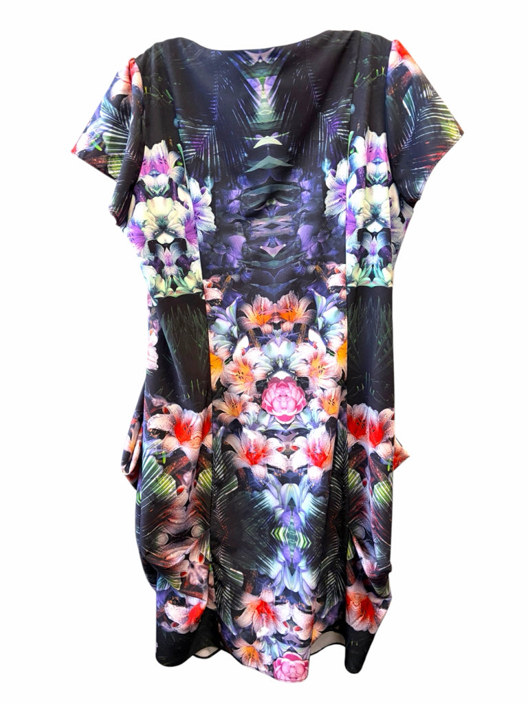CITY CHIC Size 16W DRESS W