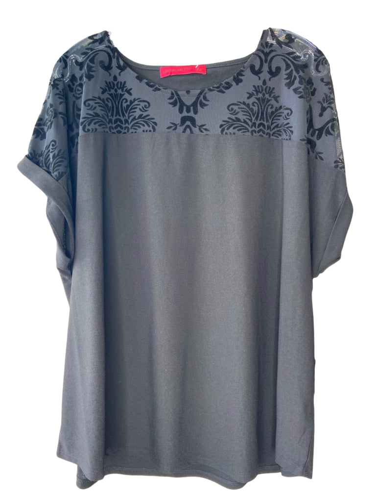 LOVE SCARLETT Size 2X TOP W