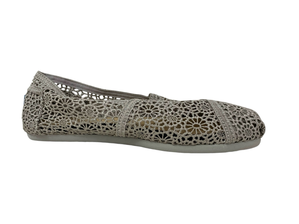 TOMS  8 SHOES W