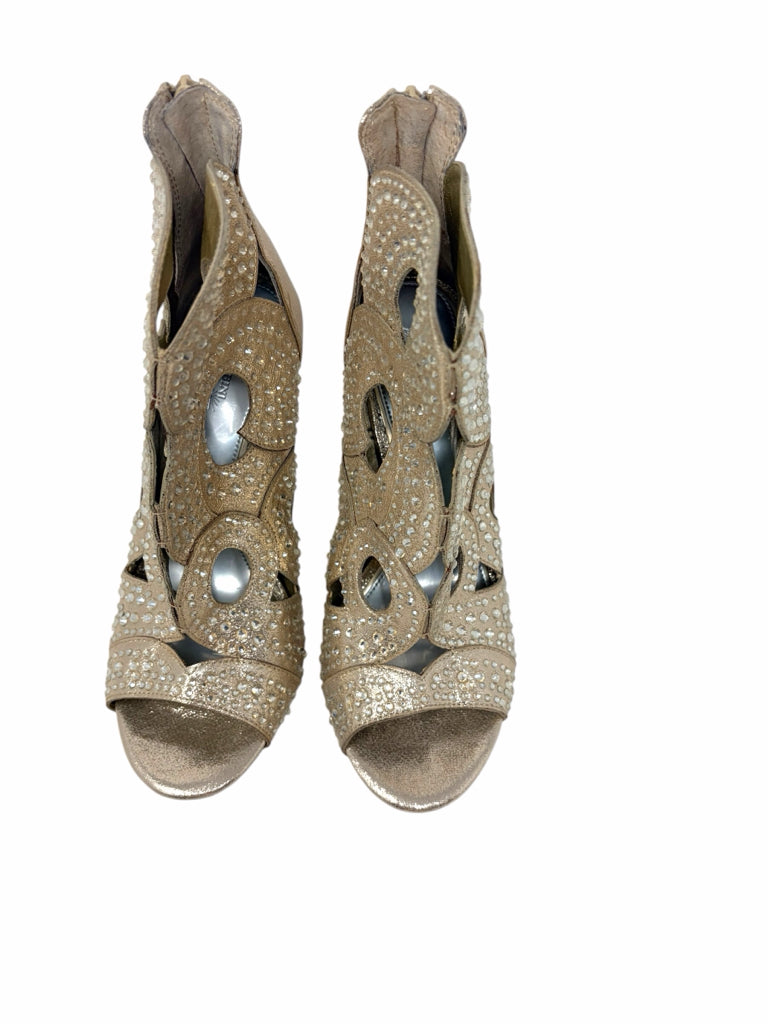 GIANNI BINI Size 8.5 HEEL W