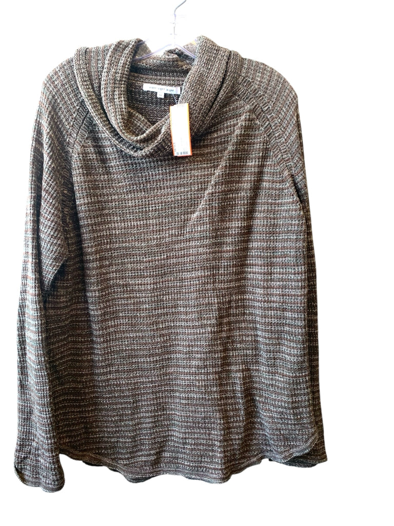 EIGHT EIGHT EIGHT  xL SWEATER W