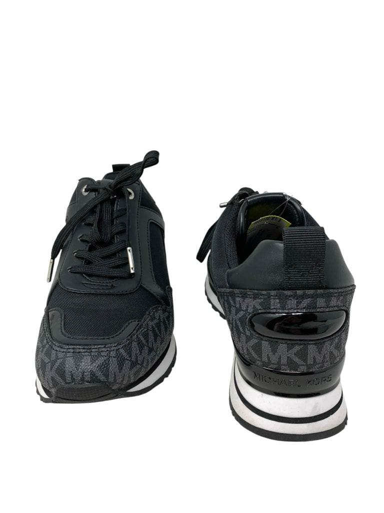 MICHAEL KORS  9.5 SNEAKERS W