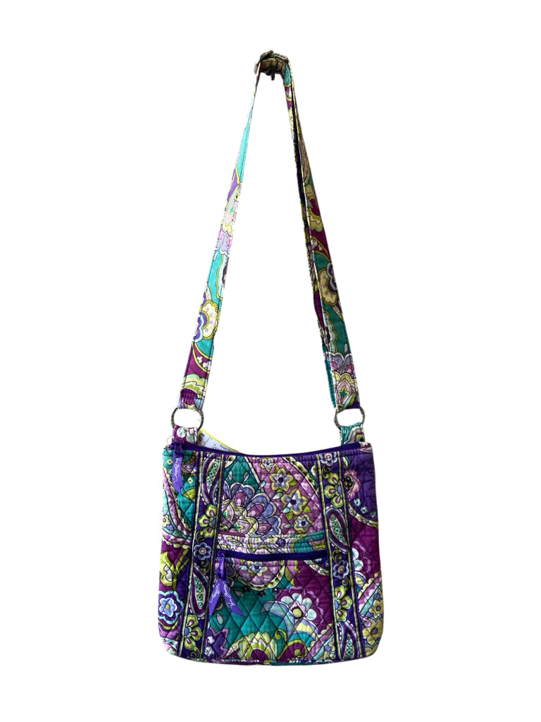 VERA BRADLEY Size large CROSSBODY W