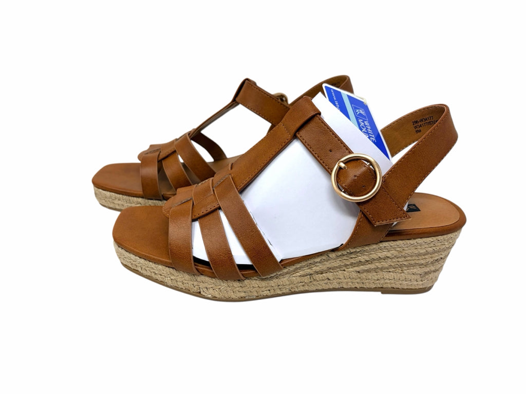 WHITE MOUNTAIN Size 8 WEDGE W