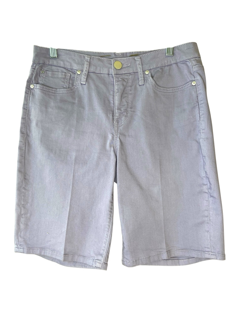seven7 Size 8 SHORT W