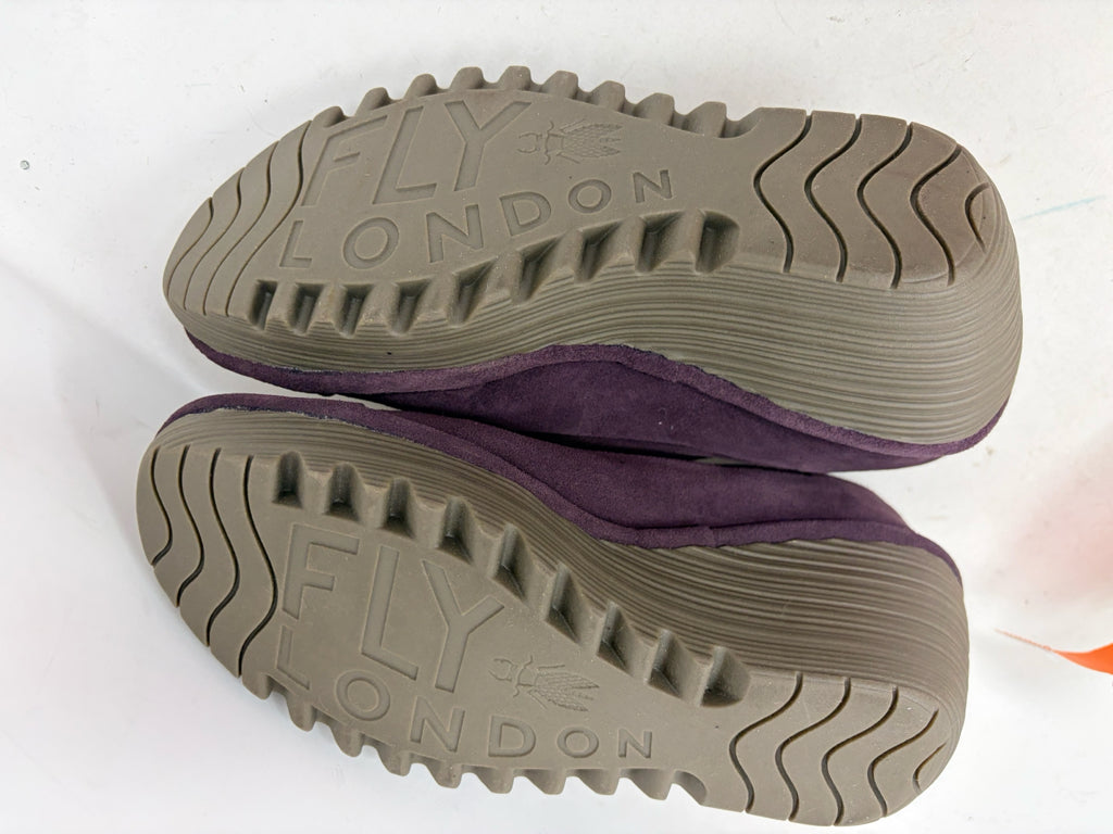 FLY LONDON Size 7.5 WEDGE W