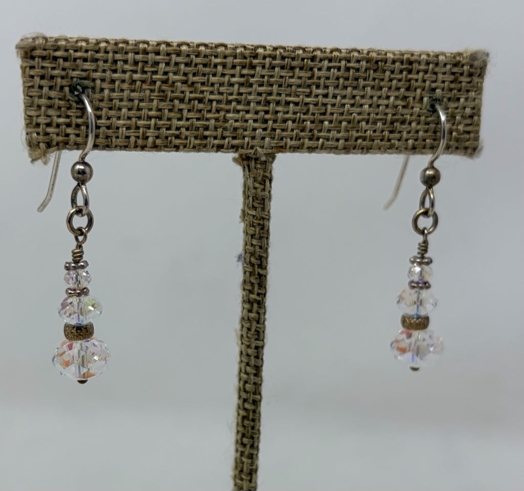 Size PIERCED EARRINGS