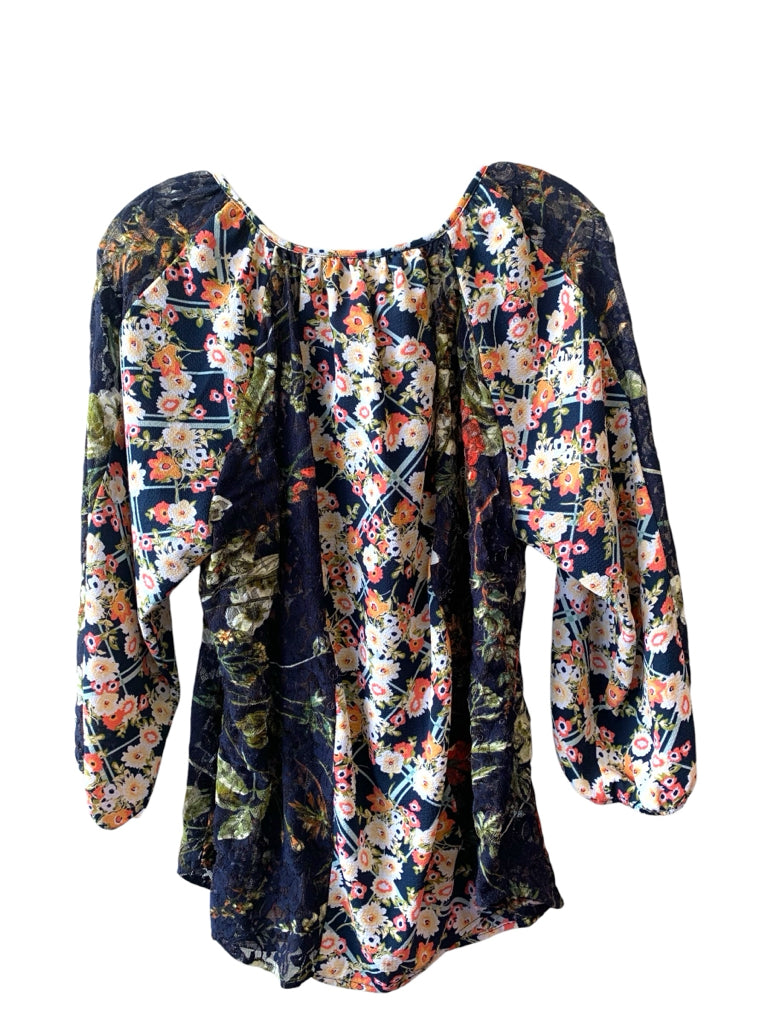 FIG & FLOWER Size large TOP W